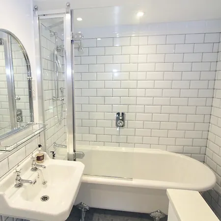 Ashfield House Guest house 5*