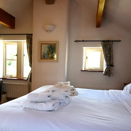 Ashfield House Guest house 5*