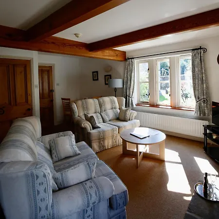 Ashfield House 5*
