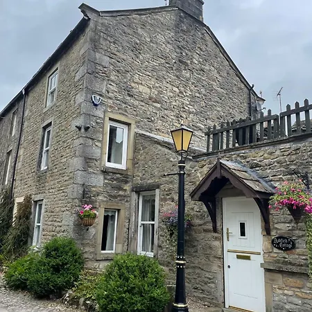Ashfield House Guest house 5*