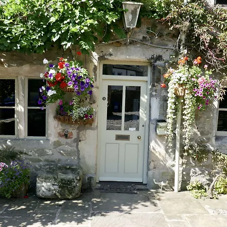 Nocleg ze śniadaniem Ashfield House