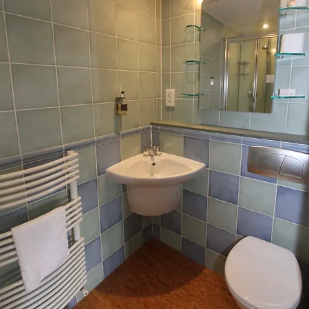 فندق مبيت وإفطار Ashfield House 5*