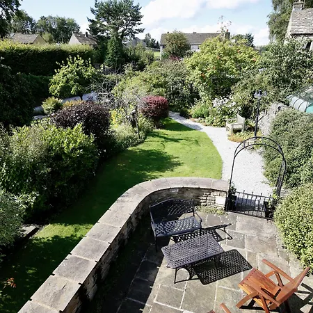 Ashfield House Bed & Breakfast 5*