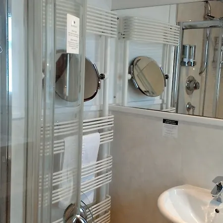 Bed & Breakfast Ashfield House 5*