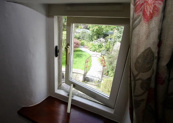 Bed & Breakfast Ashfield House